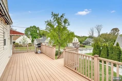 30 Blum Lane Nutley NJ 07110
