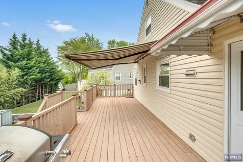 30 Blum Lane Nutley NJ 07110