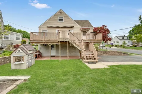 30 Blum Lane Nutley NJ 07110