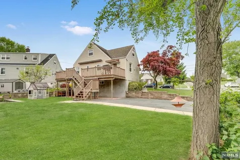 30 Blum Lane Nutley NJ 07110