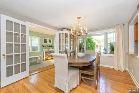 29 Stuart Street Waldwick NJ 07463
