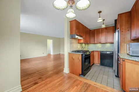 100 E Palisade Avenue Englewood NJ 07631