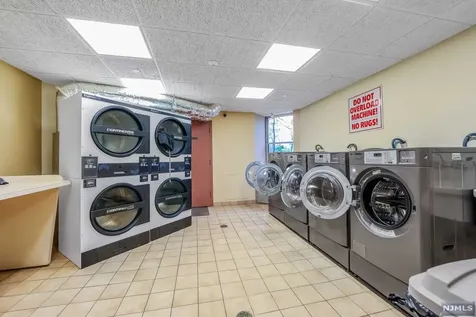 100 E Palisade Avenue Englewood NJ 07631