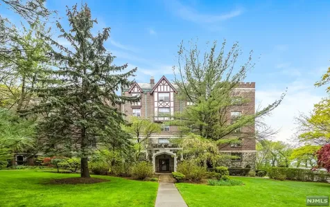100 E Palisade Avenue Englewood NJ 07631