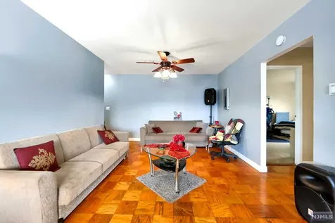 44 S Main Street Lodi NJ 07644