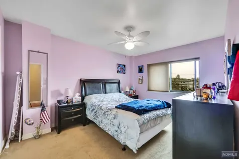 44 S Main Street Lodi NJ 07644