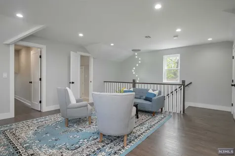 446 Washington Avenue Montclair NJ 07042
