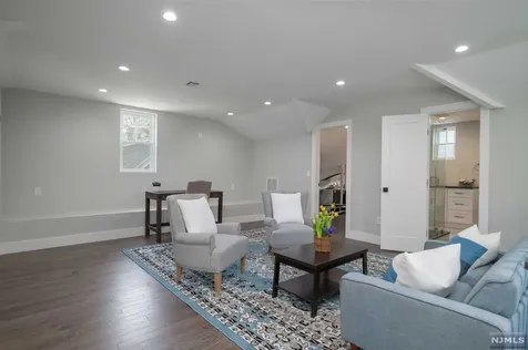 446 Washington Avenue Montclair NJ 07042