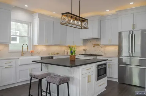 446 Washington Avenue Montclair NJ 07042