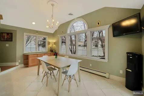 69 Maryland Road Paramus NJ 07652