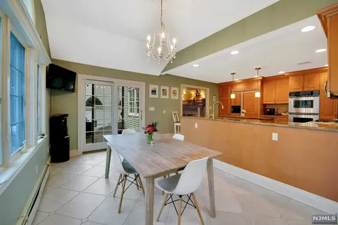 69 Maryland Road Paramus NJ 07652