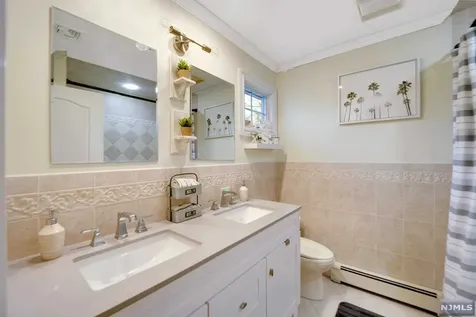 69 Maryland Road Paramus NJ 07652