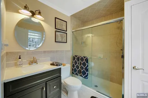 69 Maryland Road Paramus NJ 07652