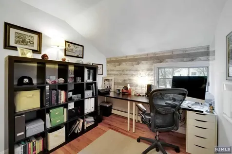 69 Maryland Road Paramus NJ 07652