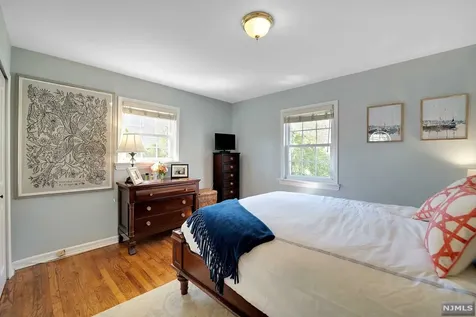 370 Litchfield Street Ridgewood NJ 07450