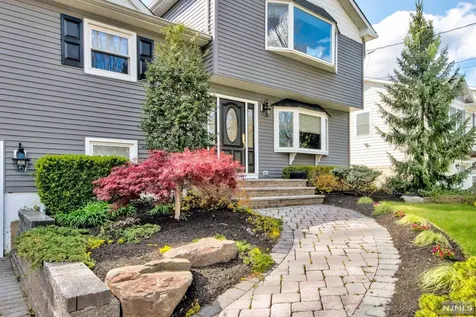 541 Clinton Road Paramus NJ 07652