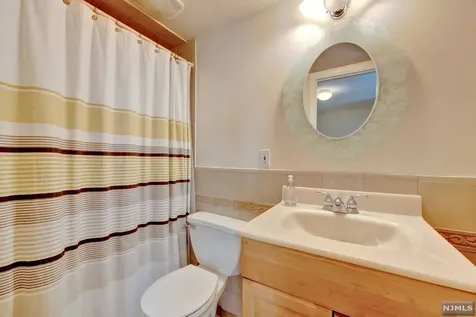 541 Clinton Road Paramus NJ 07652