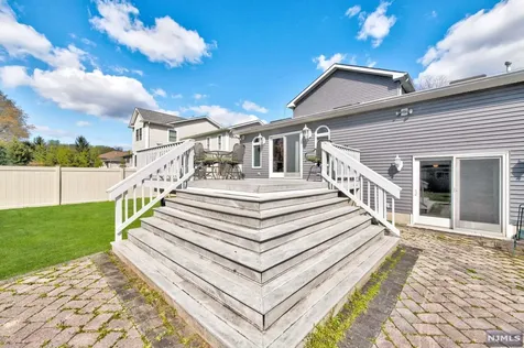 541 Clinton Road Paramus NJ 07652