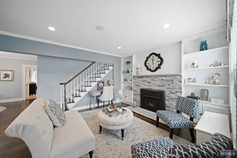 200 Oak Street Ridgewood NJ 07450