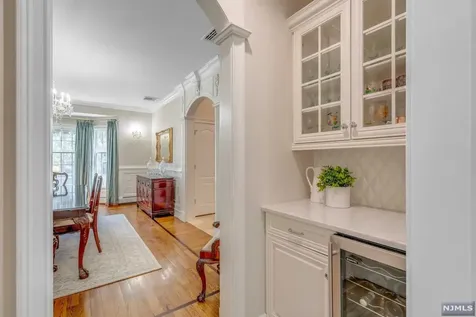 17 Hemlock Hill Road Upper Saddle River NJ 07458