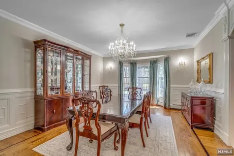 17 Hemlock Hill Road Upper Saddle River NJ 07458