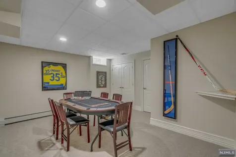 17 Hemlock Hill Road Upper Saddle River NJ 07458
