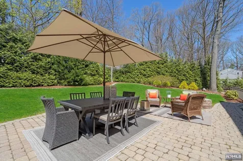 17 Hemlock Hill Road Upper Saddle River NJ 07458