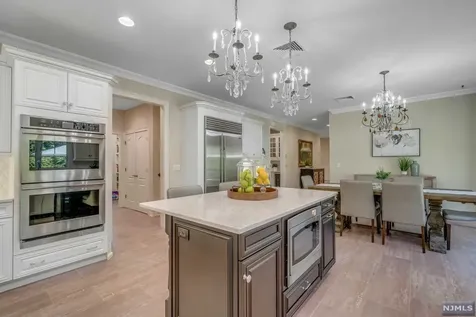 17 Hemlock Hill Road Upper Saddle River NJ 07458