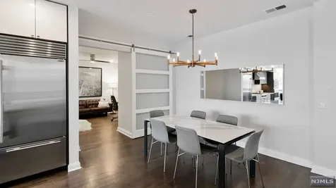 9 Somerset Lane Edgewater NJ 07020