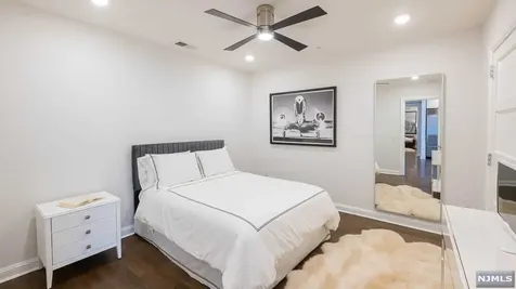 9 Somerset Lane Edgewater NJ 07020