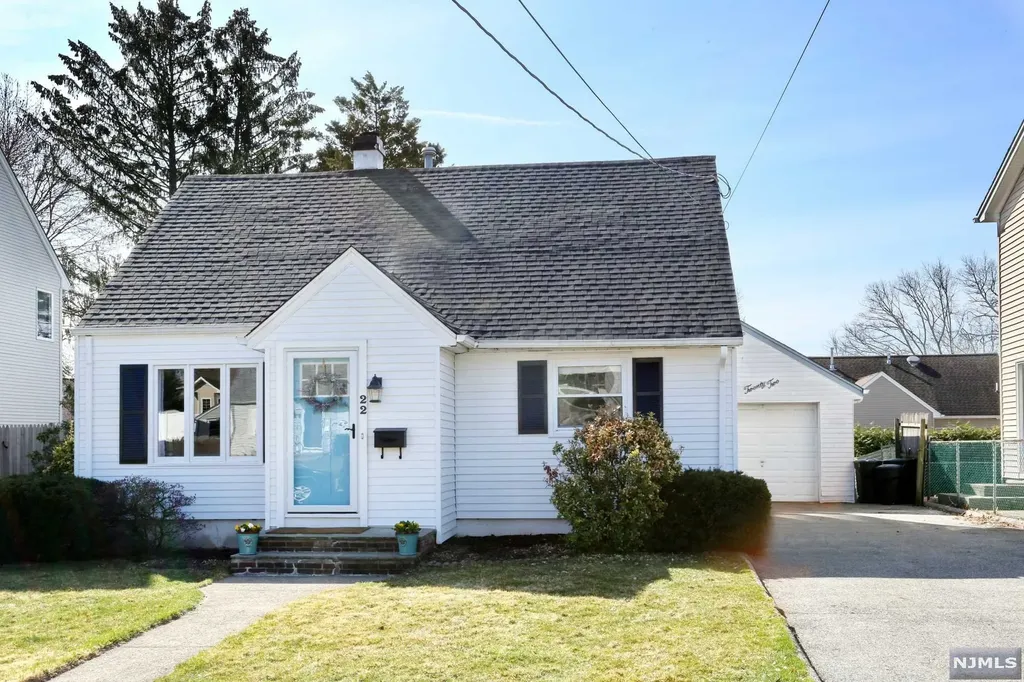 22 Richard Drive Waldwick NJ 07463
