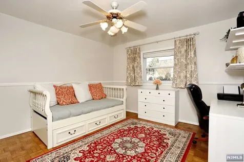 22 Richard Drive Waldwick NJ 07463