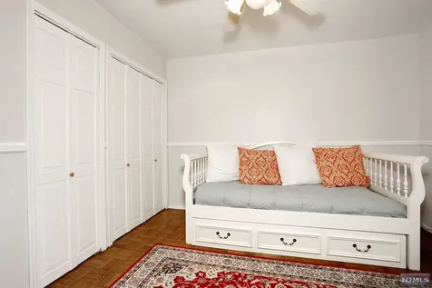 22 Richard Drive Waldwick NJ 07463