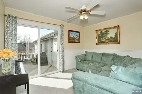 22 Richard Drive Waldwick NJ 07463