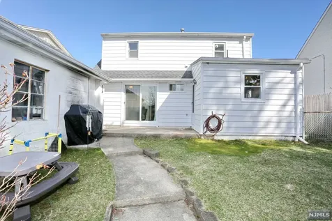 22 Richard Drive Waldwick NJ 07463