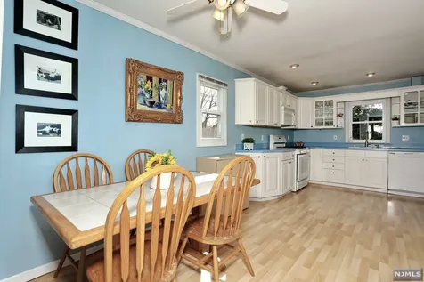22 Richard Drive Waldwick NJ 07463