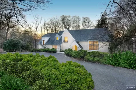 16 Baldwin Road Saddle River NJ 07458