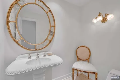 16 Baldwin Road Saddle River NJ 07458