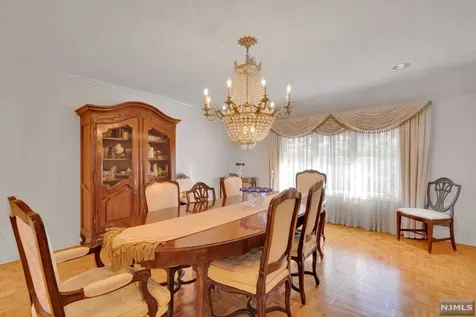 16 Baldwin Road Saddle River NJ 07458