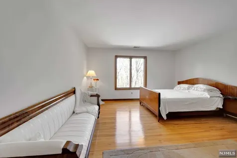 16 Baldwin Road Saddle River NJ 07458