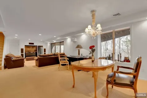 16 Baldwin Road Saddle River NJ 07458
