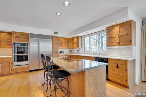 16 Baldwin Road Saddle River NJ 07458