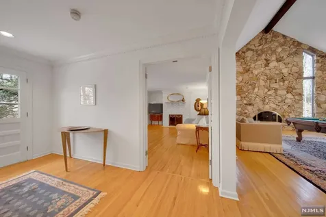 16 Baldwin Road Saddle River NJ 07458