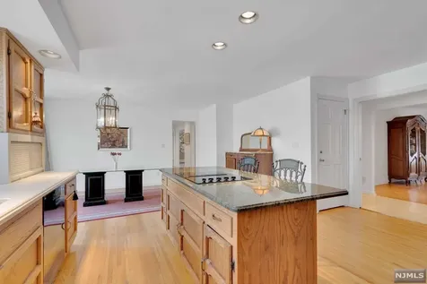 16 Baldwin Road Saddle River NJ 07458