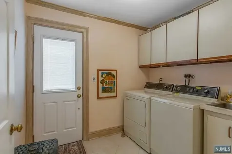 668 Farmdale Road Franklin Lakes NJ 07417