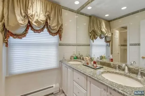 668 Farmdale Road Franklin Lakes NJ 07417