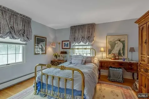 668 Farmdale Road Franklin Lakes NJ 07417