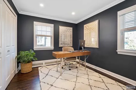 26 Carlton Avenue Ho-ho-kus NJ 07423