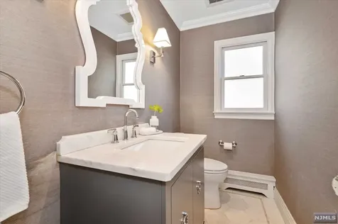 26 Carlton Avenue Ho-ho-kus NJ 07423