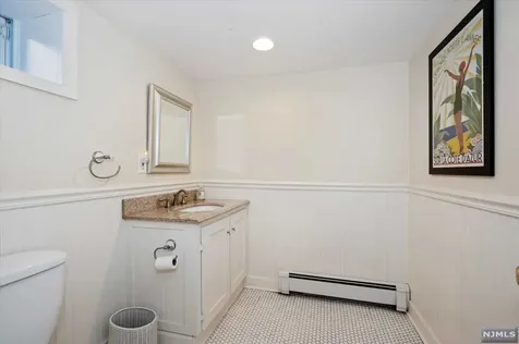 26 Carlton Avenue Ho-ho-kus NJ 07423